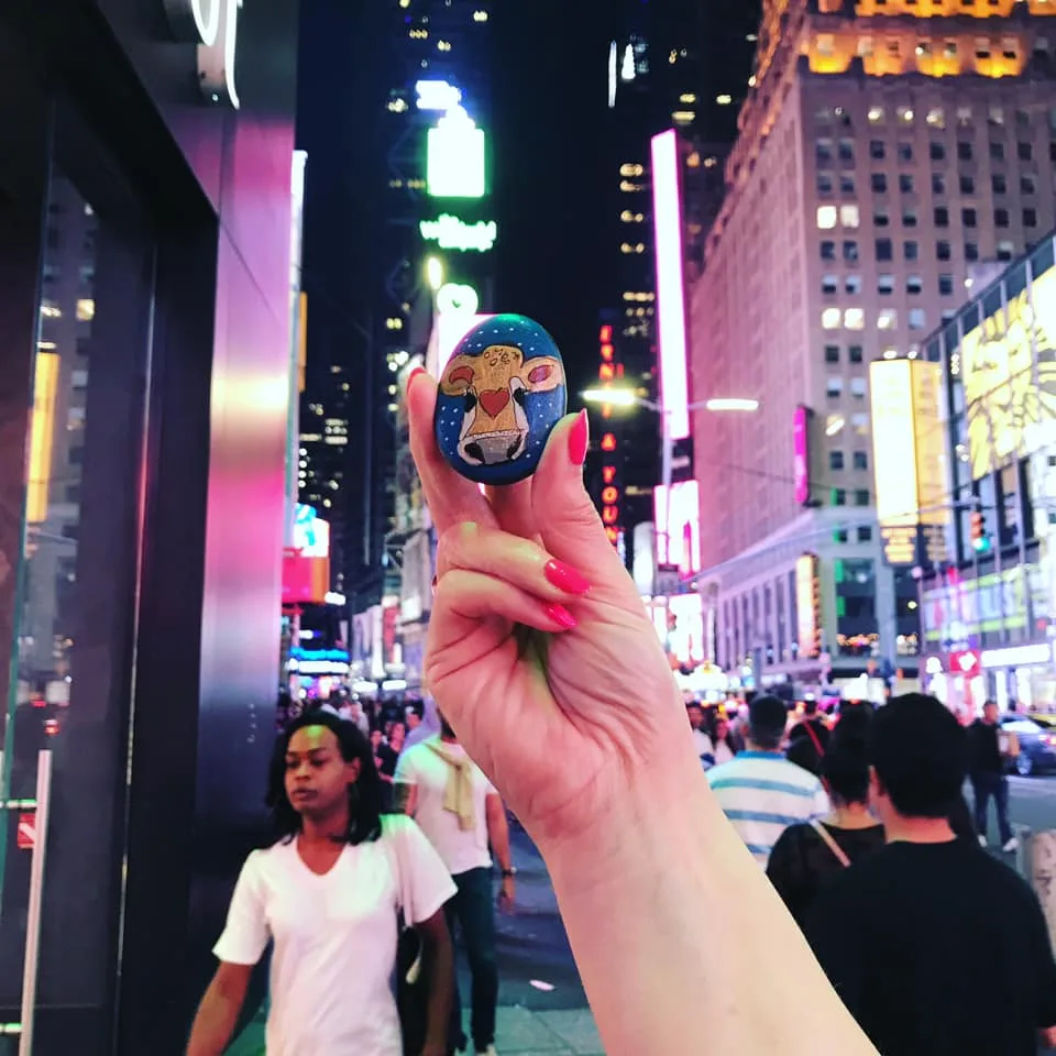 Henrietta in Time Square